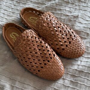 Sbicca Woven Brown Slip-On Loafers